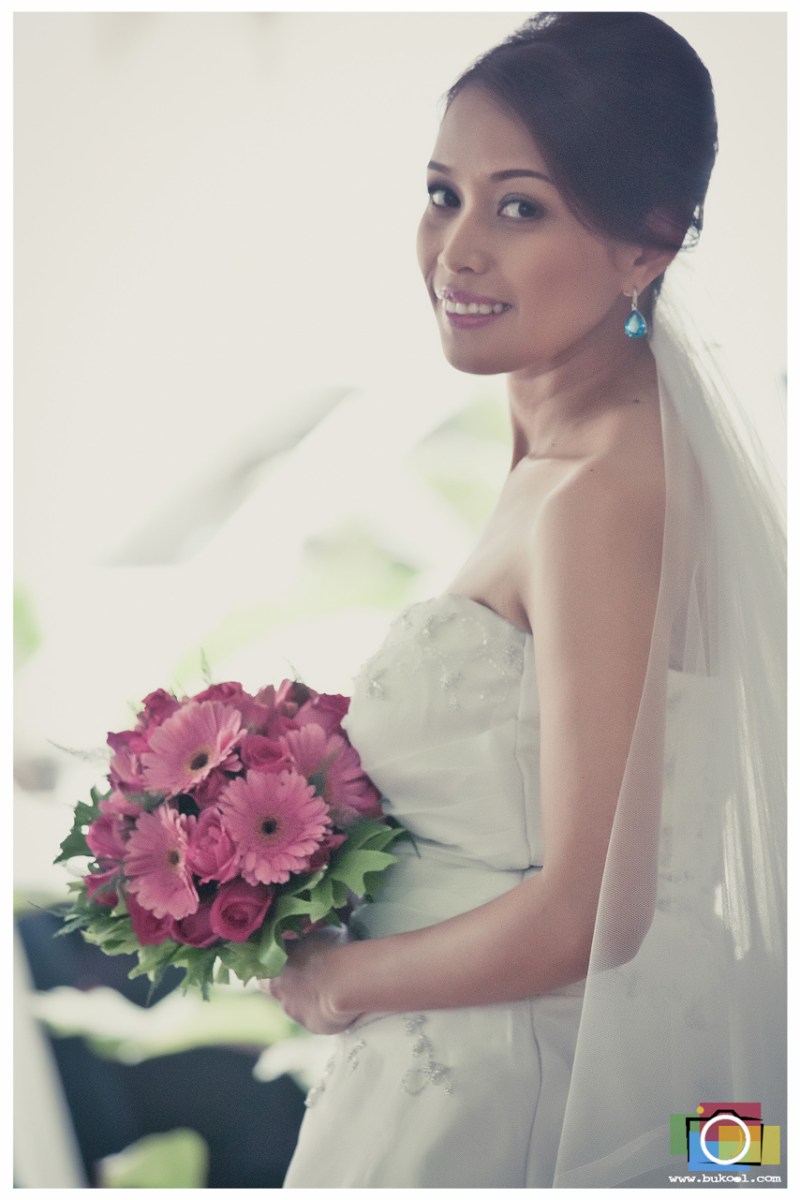 Affordable Cebu Wedding Photographer, Portraits by Bukool, Bukool Photography, Gerald and Rennah Wedding, Cebu Wedding Photographer, Cebu Wedding Photographers, Wedding Photographers Cebu, Cebu Wedding; Cebu Photographer, Wedding Photographer, Cebu Prenup Photography, Cheap Cebu Wedding Photographer, Cebu, Cebu City, Alliance of Two Hearts Parish, Banawa Cebu, Cebu Parklane International Hotel, White Gold House, Parklane International Hotel Wedding, Singapore Wedding