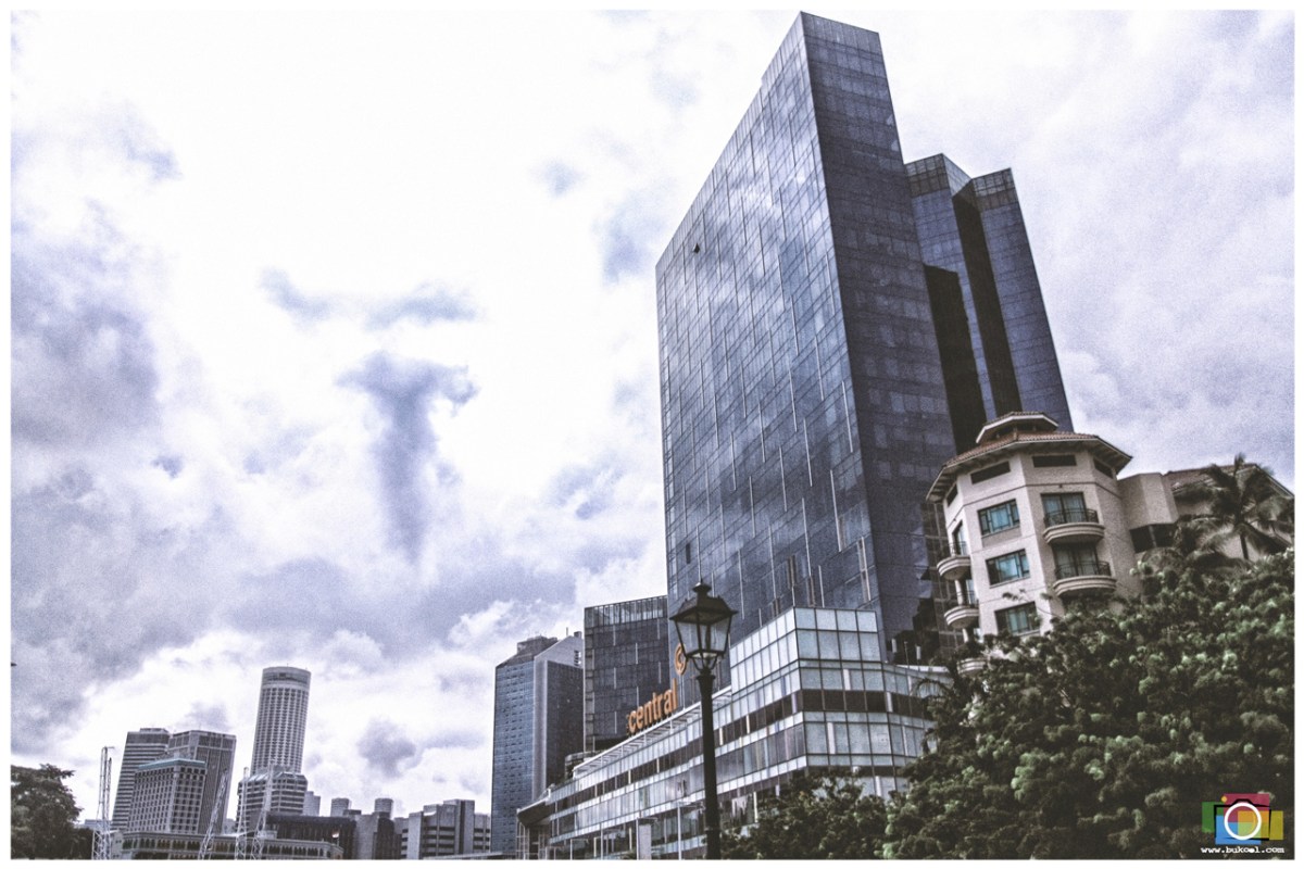 Clarke Quay,Singapore Prenup, Cebu Wedding Photographer, Portraits by Bukool, Cebu Wedding Package
