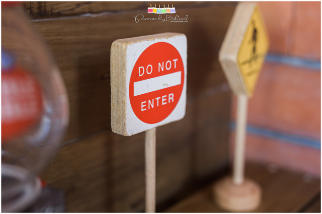 Pre-Wedding Photography, Prenup Photography, Engagement Photography, Portraits by Bukool, Mat Eric Medalle, Kimberly Kathe Oliverio, Mat - Kim Prenup, BukoolFilms, Raine Miro Makeup Artist, Peppermint Makeup Artistry, Devil's Coffee, Angel's Burger, Kan-Irag Park Cebu, Sirao Peak, Ayala Heights, Nang Inday Lañas Florist