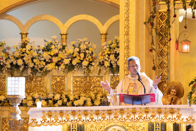 BukoolFilms, Cebu Wedding Films, Cebu Wedding Photographer, Chateau de Busay Wedding, IDONNAWannaMissAKENN, KennDonn, Kenneth and Donna Wedding, Parklane Hotel Wedding, Portraits by Bukool, Skye Wedding Coordinator, St. Therese Parish Wedding, Rachael Rama Gown, Belinda Lañas Florist, Joshua Arong Bacolod Makeup Artist, Father Ciano Ubod