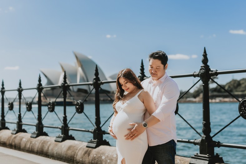 Sydney Maternity Photo Shoot, Family Portraits, Maternity Shoot, © Portraits by Bukool, Sydney Opera House, Sydney Harbour Bridge, Sydney Photographer, Mariann Silud Maternity, Maternity Photoshoot, Sydney Australia