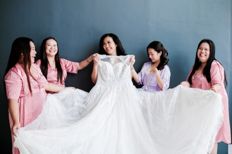 Bride and her entourage, Jimmy and Maureen Wedding, Cebu Wedding Photographer, Portraits by Bukool, Cebu Archdiocesan Shrine of Saint Pedro Calungsod, Golden Peak Hotel Wedding
