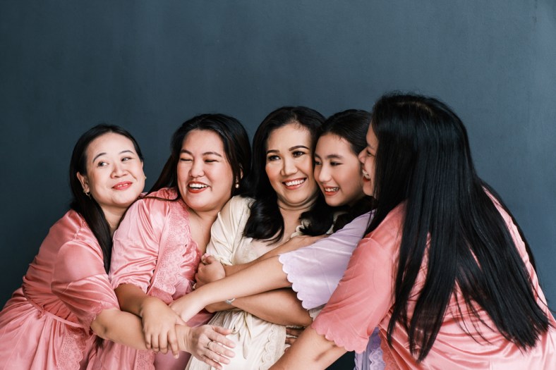 Bride and her entourage, Jimmy and Maureen Wedding, Cebu Wedding Photographer, Portraits by Bukool, Cebu Archdiocesan Shrine of Saint Pedro Calungsod, Golden Peak Hotel Wedding