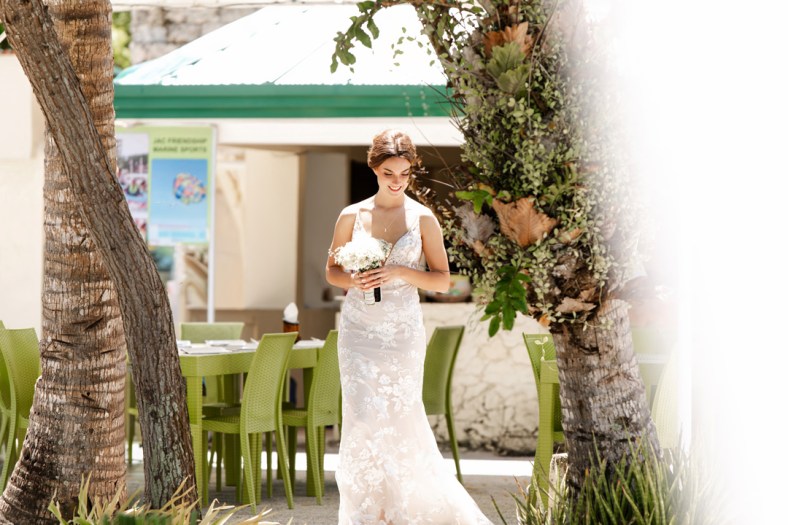 Rosh & Rachel Cebu Wedding, Cebu Wedding photographer, Nalusuan Island Cebu Wedding, Bridal entrance